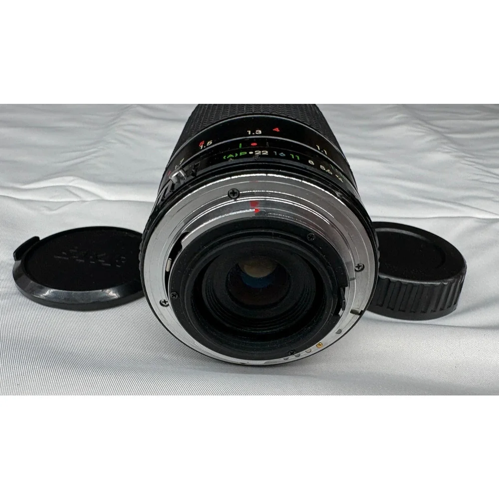 Sakar MC Auto Zoom 80–200mm F4–5.6 Telephoto Lens K Mount With Caps Untested